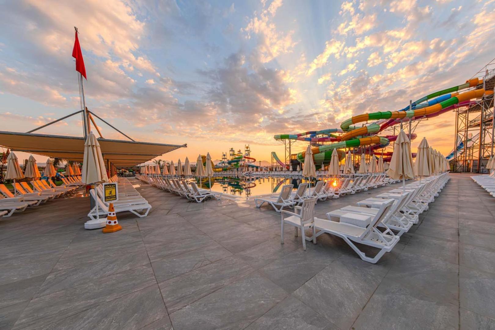 Dream Fun World Hotell Side Eksteriør bilde