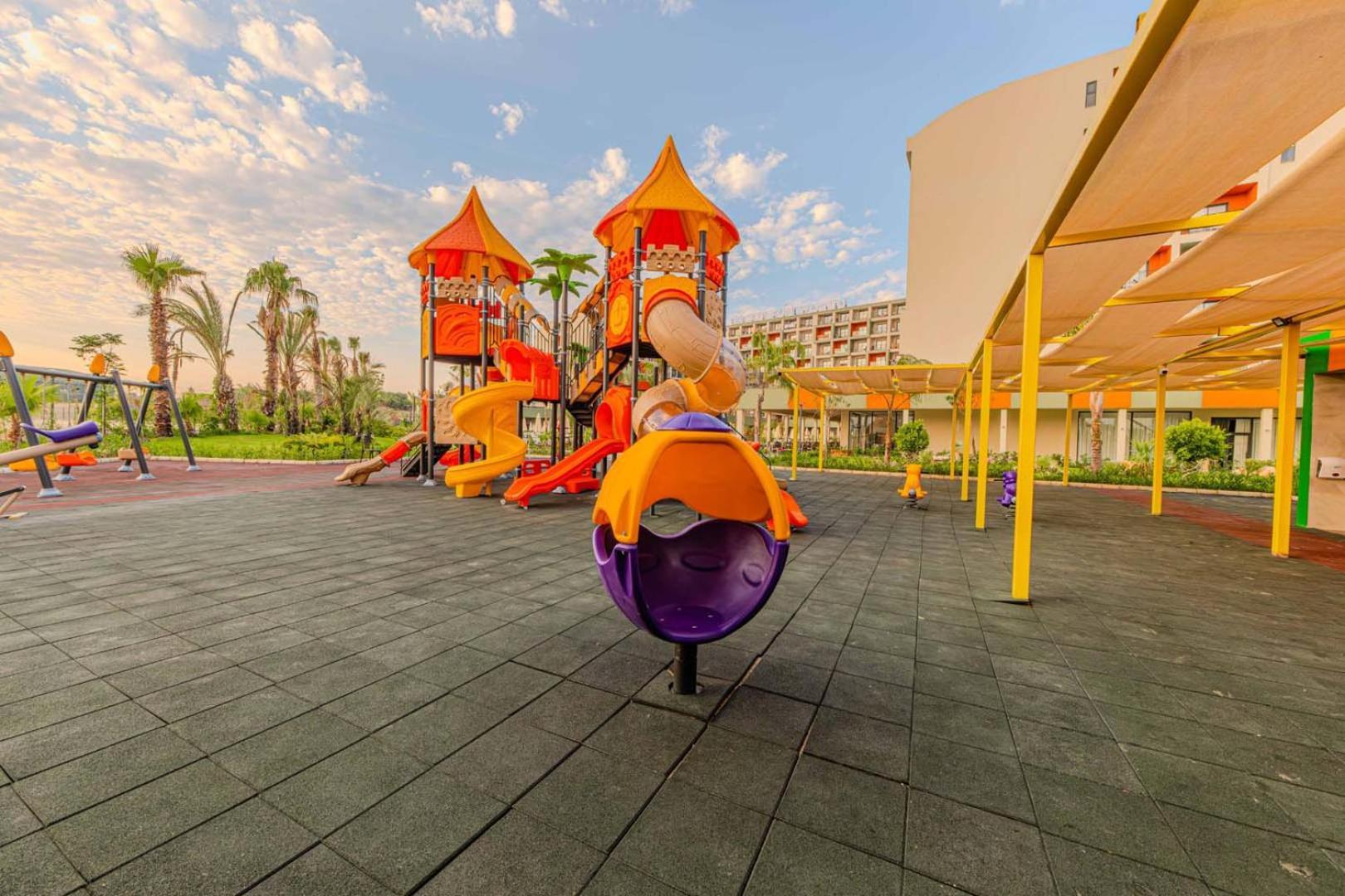 Dream Fun World Hotell Side Eksteriør bilde